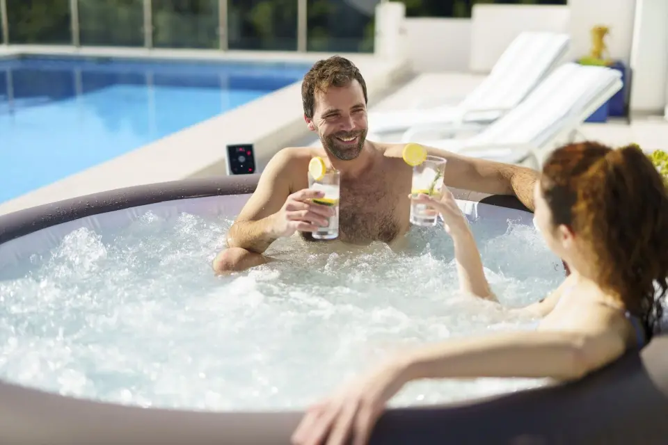 Lay-Z-Spa 6001S Dominica Smart HydroJet Enerji Tasarruflu Şişme Spa Havuzu, Mobil Uygulama Kontrollü, 4-6 kişilik