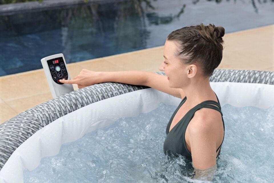 Lay-Z-Spa 6001N Bali Smart AirJet Enerji Tasarruflu Şişme Spa Havuzu, Mobil Uygulama Kontrollü, 4-6 kişilik