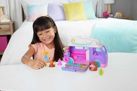 Polly Pocket Eğlenceli Karavan Oyun Seti JCC32