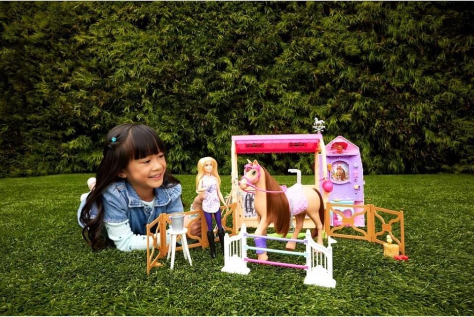 Barbie Ultımate Stable HXJ44