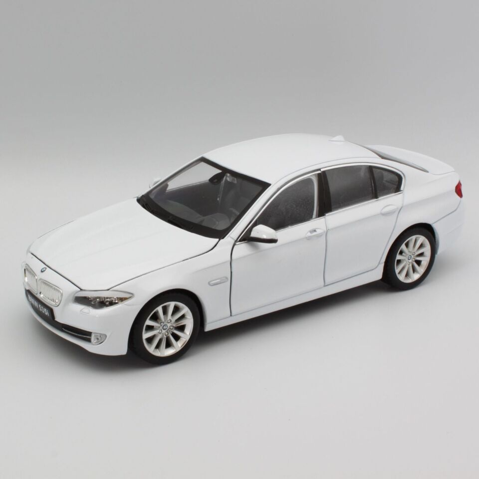 Welly Diecast BMW 535i 24026W